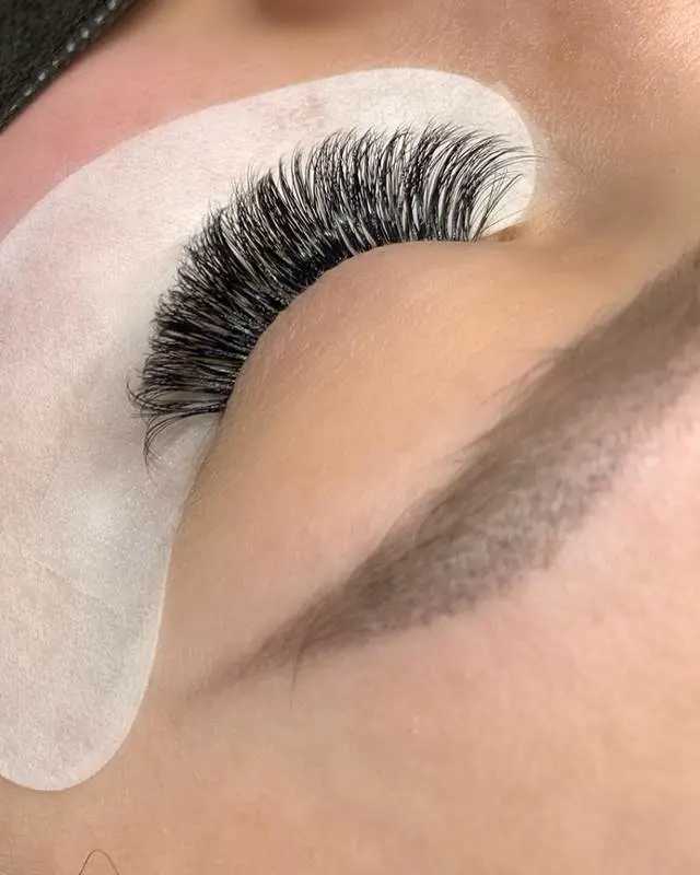 ItStyle Saint-Chamond - Photos Extension de cil volume russe - 2